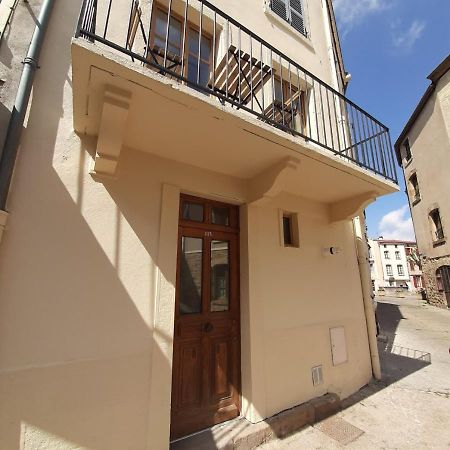 Maison De Ville Vic-le-Comte Bagian luar foto