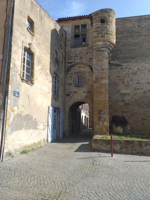 Maison De Ville Vic-le-Comte Bagian luar foto