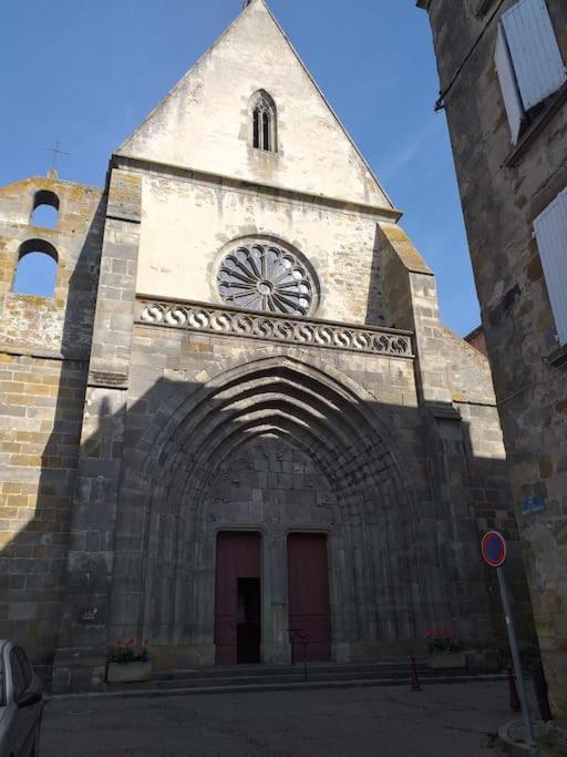 Maison De Ville Vic-le-Comte Bagian luar foto