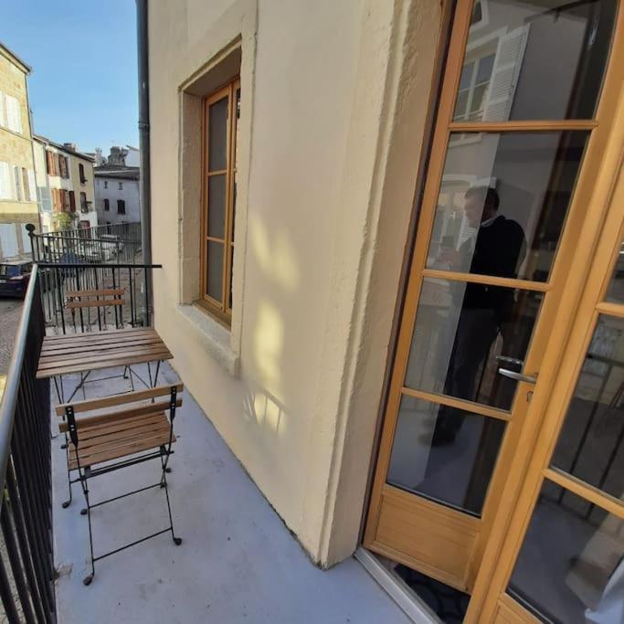 Maison De Ville Vic-le-Comte Bagian luar foto