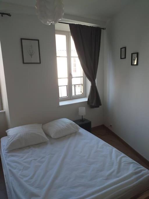 Maison De Ville Vic-le-Comte Bagian luar foto
